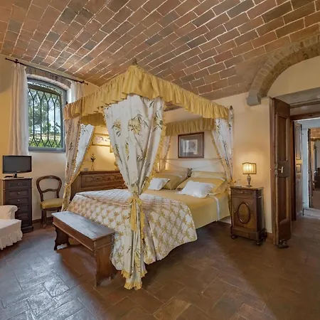 La Casa Gialla לינה וארוחת בוקר 4*