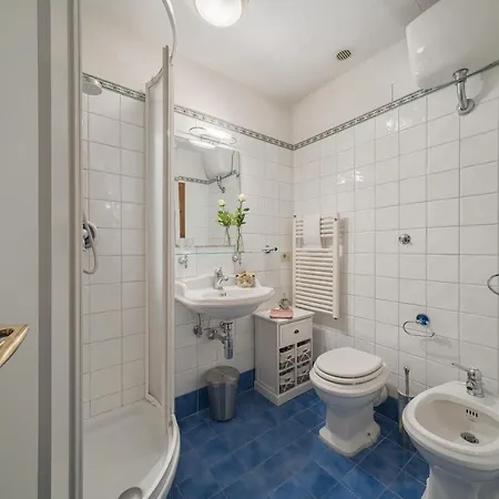 La Casa Gialla לינה וארוחת בוקר