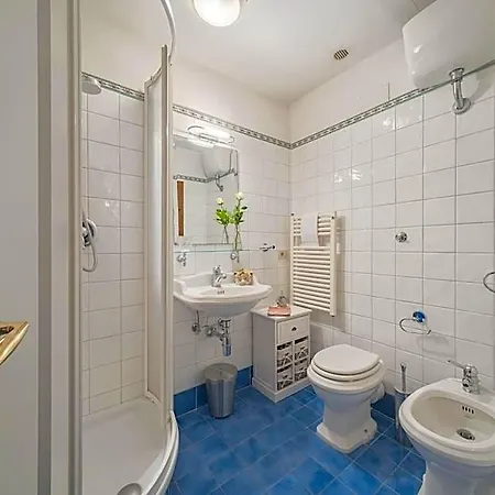 La Casa Gialla