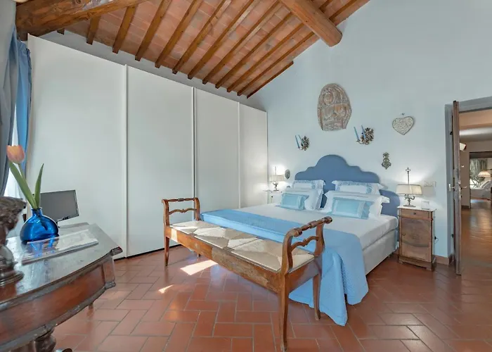 La Casa Gialla 4* 임프루네타