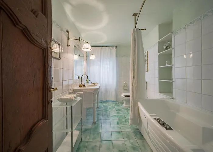 La Casa Gialla B&B
