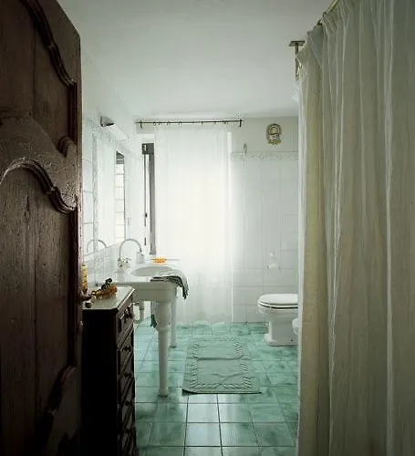 La Casa Gialla 4* 임프루네타