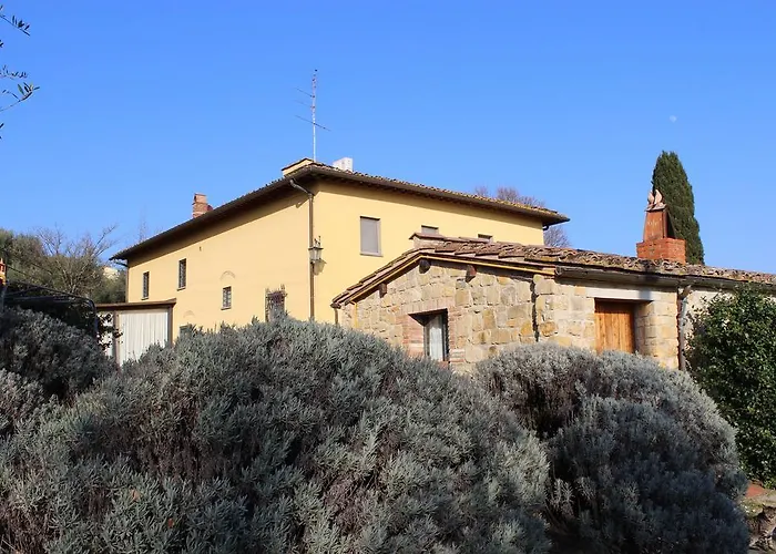 La Casa Gialla 4* 임프루네타