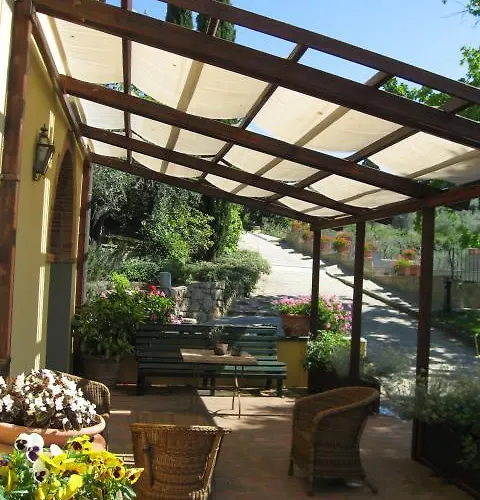 La Casa Gialla B&B 4*