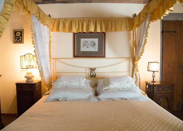 B&B La Casa Gialla 4*